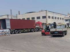 沃尔华集团一批挖掘机配件出口欧洲市场